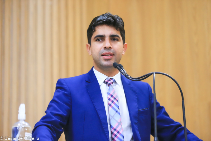 César de OLiveira-8993.jpg