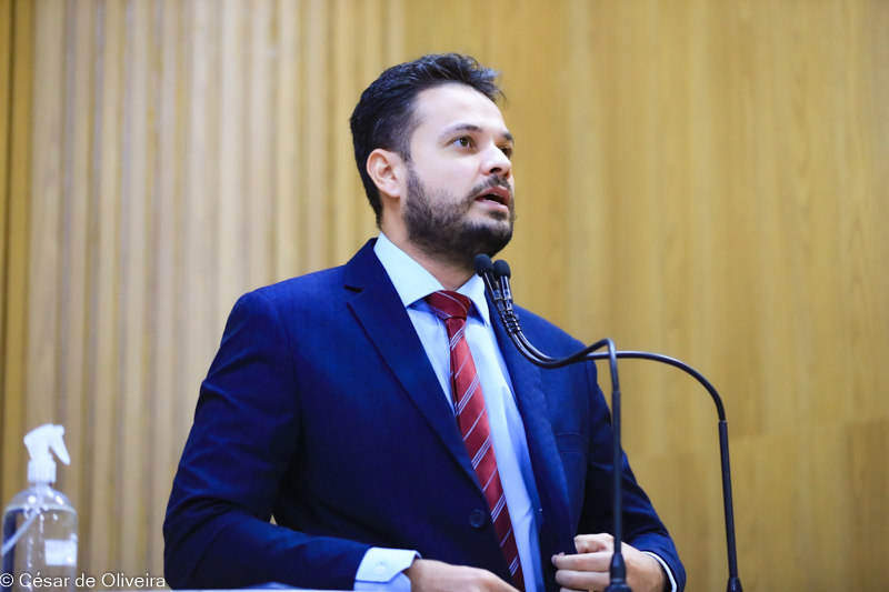 César de OLiveira-9044.jpg