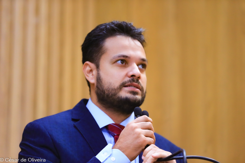 César de OLiveira-9048.jpg