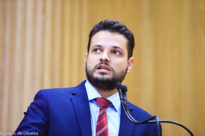 César de OLiveira-9050.jpg