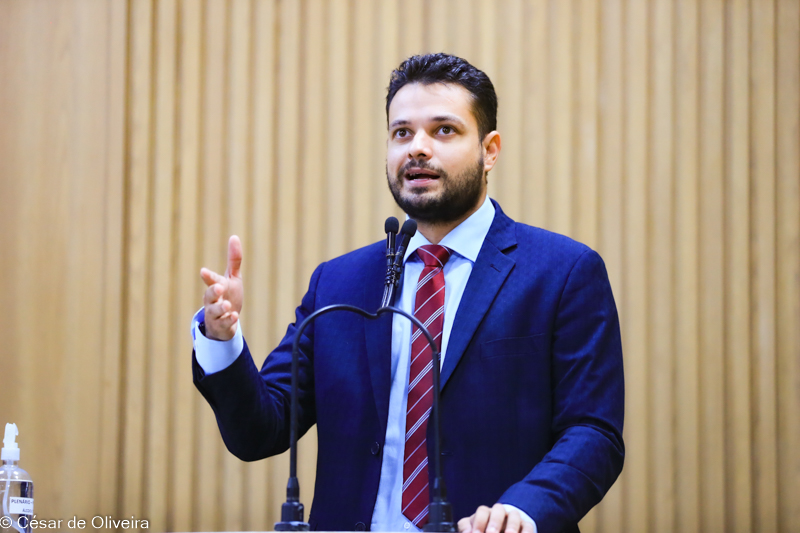 César de OLiveira-9055.jpg