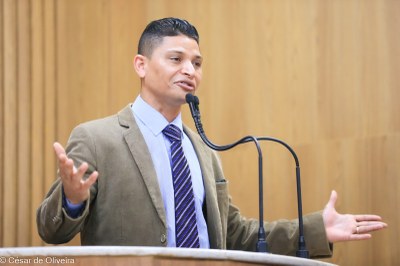 César de OLiveira1-9084.jpg