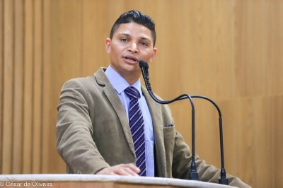 César de OLiveira1-9087.jpg