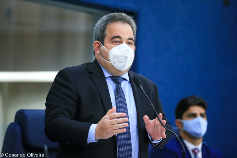 César de OLiveira1-9098.jpg