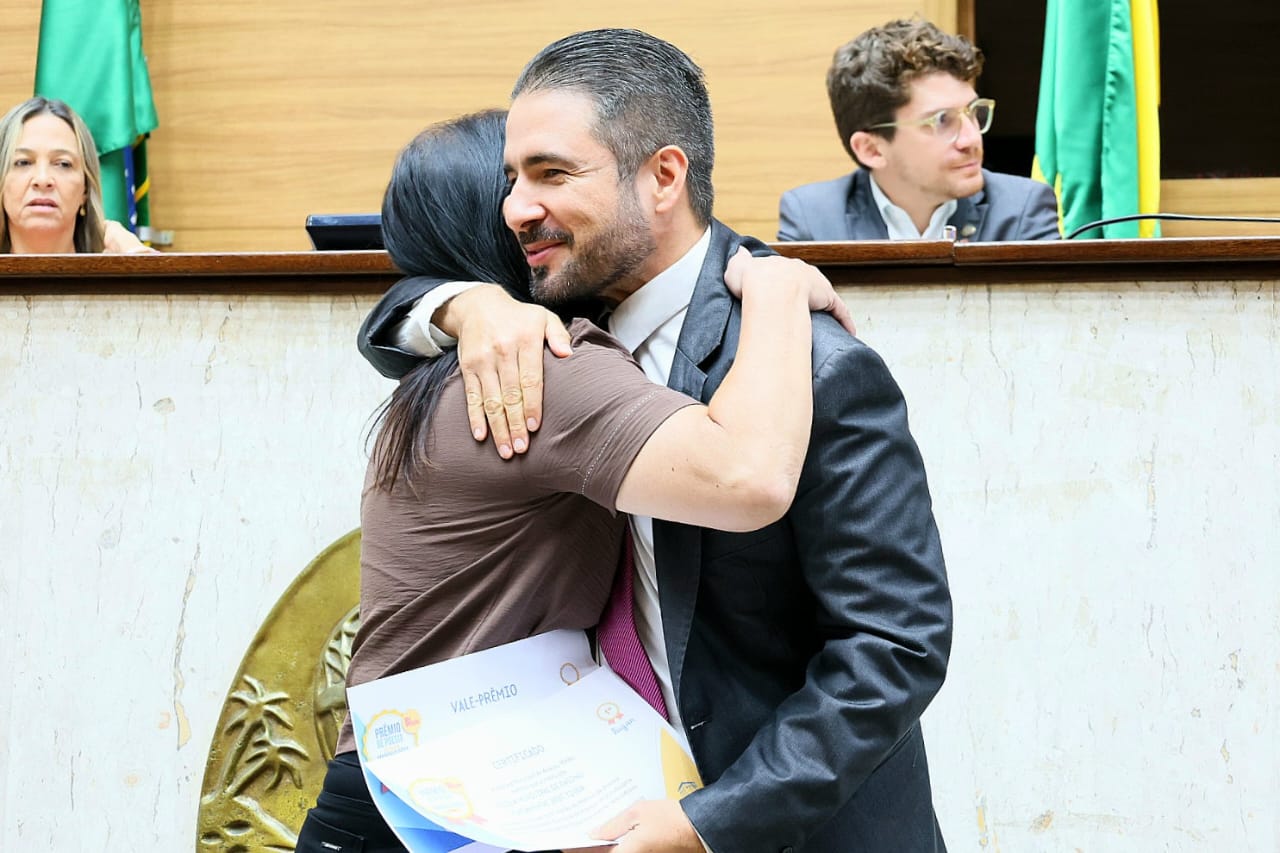 Prêmio de Poesia  (26).jpeg