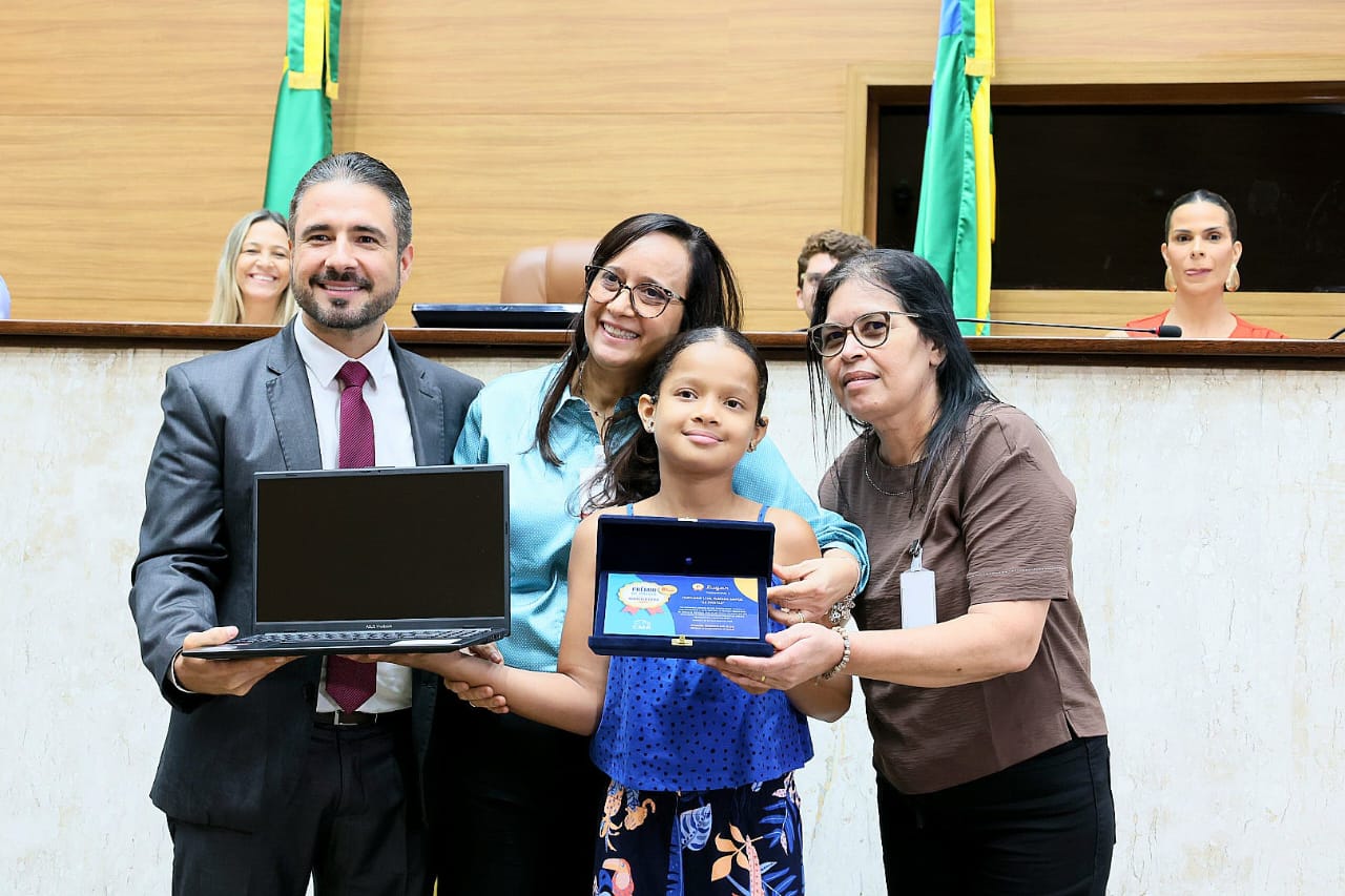 Prêmio de Poesia  (67).jpeg