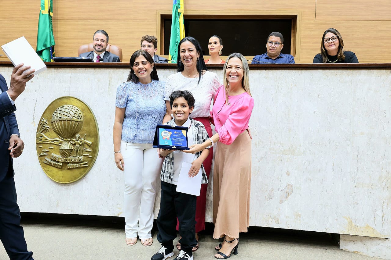 Prêmio de Poesia  (91).jpeg