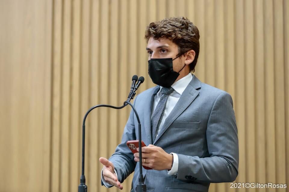 “A pauta do transporte público não é de situação ou de oposição, é de todos”, ressalta Breno Garibalde