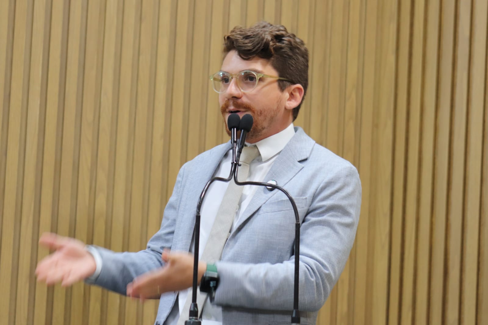 “Aracaju está cheia de obras estruturantes, que não estruturam nada”, declara Breno Garibalde 