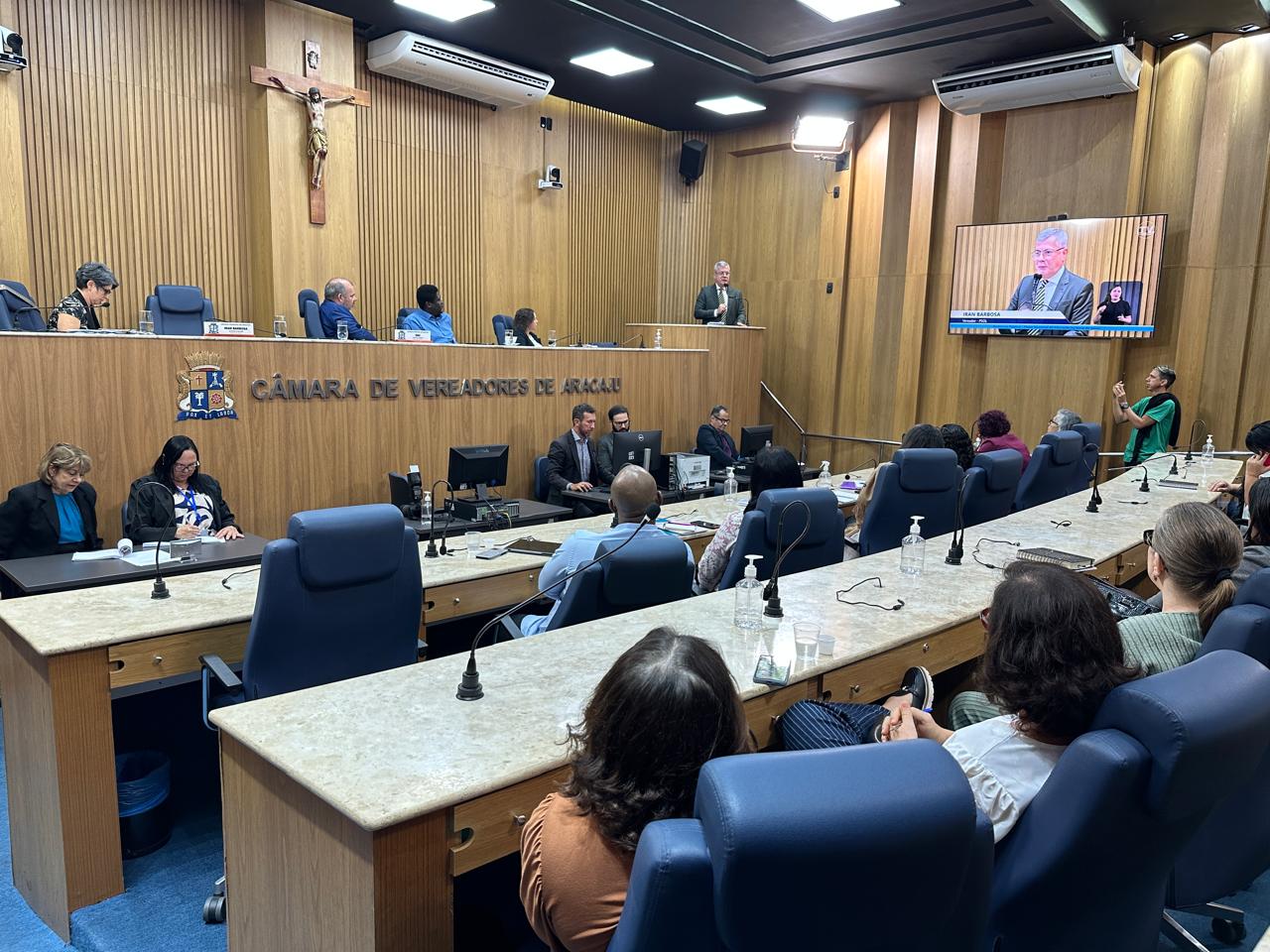 “Aracaju não cumpriu as metas estabelecidas no Plano Municipal de Educação”, aponta Iran Barbosa 