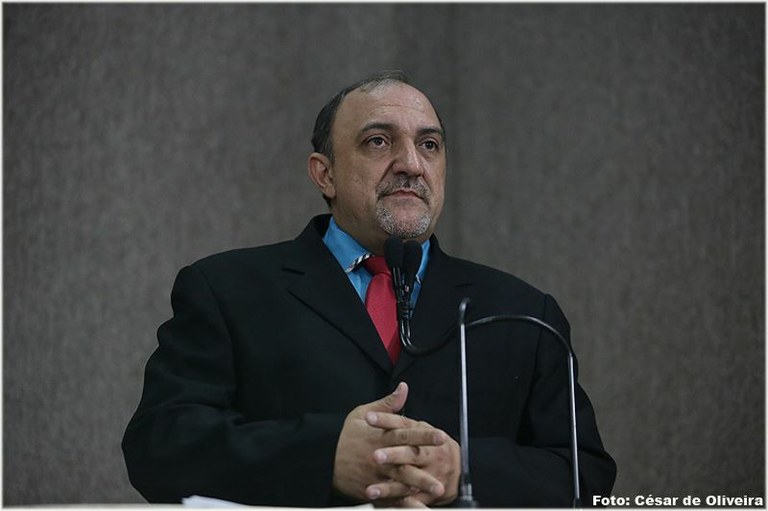 “Edvaldo precisa implantar urgente a mesa de negociação”, afirmou Jason Neto