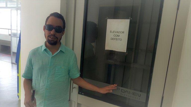 “Espaço Zé Peixe não oferece acessibilidade para pessoas com deficiência”, denuncia o vereador Lucas Aribé