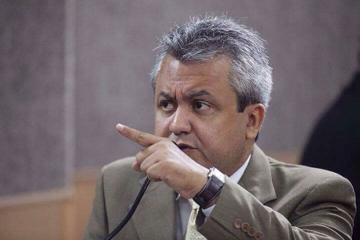“Espero não precisar entrar na justiça para que seja instaurada a CPI do Lixo de Aracaju”, disse Elber
