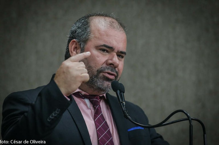“Faço parte e estou de acordo com todos os movimentos que exigem a libertação de Lula” diz Isac