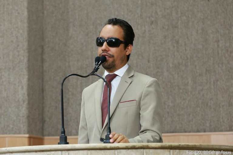 “Licitação no transporte público já”, dispara o vereador Lucas Aribé 