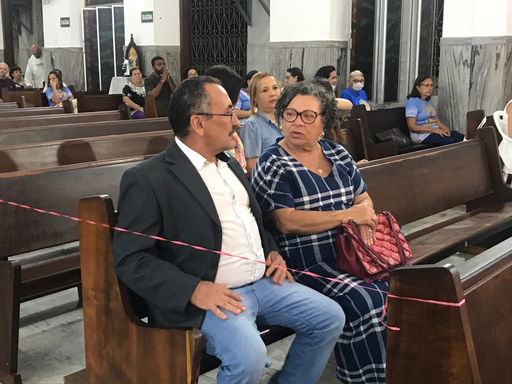 “Minha ‘vizinha’ de cadeira, você vai fazer muita falta, mas como eu disse, saudades, sim, tristeza, não!”, confessou Cícero do Santa Maria