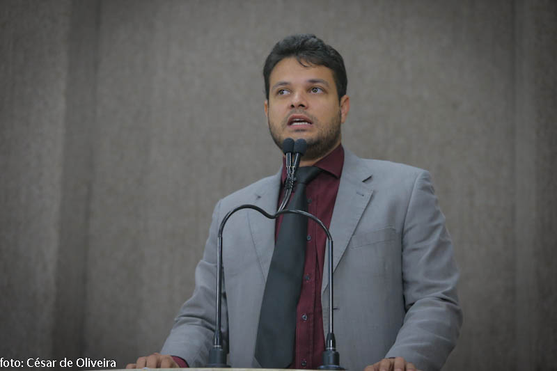 “Não seja omisso. Denuncie e evite o feminicídio”, diz Anderson de Tuca