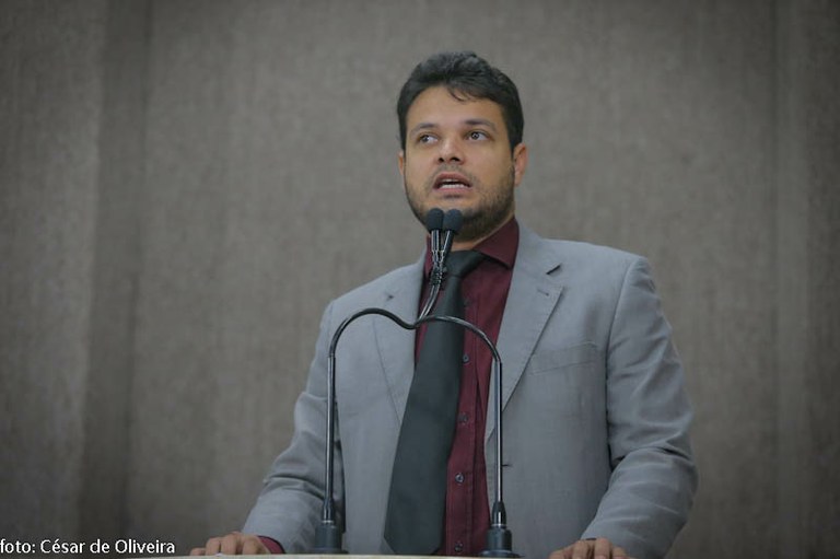 “Não seja omisso. Denuncie e evite o feminicídio”, diz Anderson de Tuca