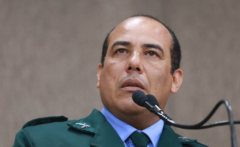 “O que o prefeito de Aracaju tem contra as pessoas portadoras de doenças graves?", questiona Cabo Amintas