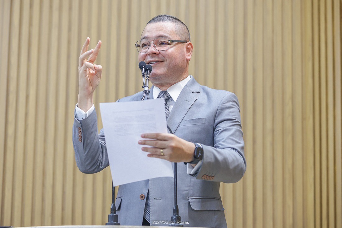 “Pacientes esperam até sete meses para receber atendimento com médicos especializados em Aracaju”, diz Eduardo Lima  