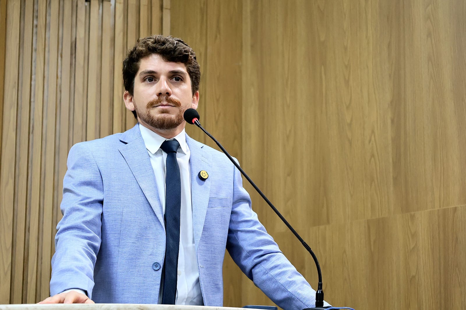 “Quem paga é o povo”: Breno Garibalde reage à falta de investimento ambiental