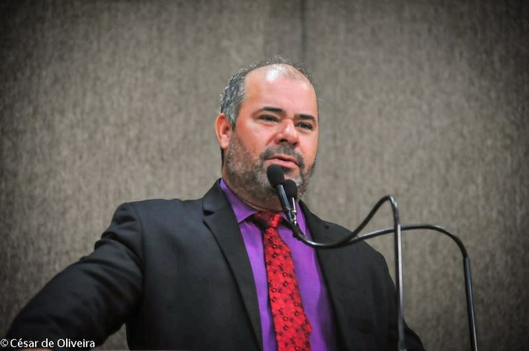 “Quem precisa do INSS está à própria sorte porque não há instituição que a represente”, afirma Isac