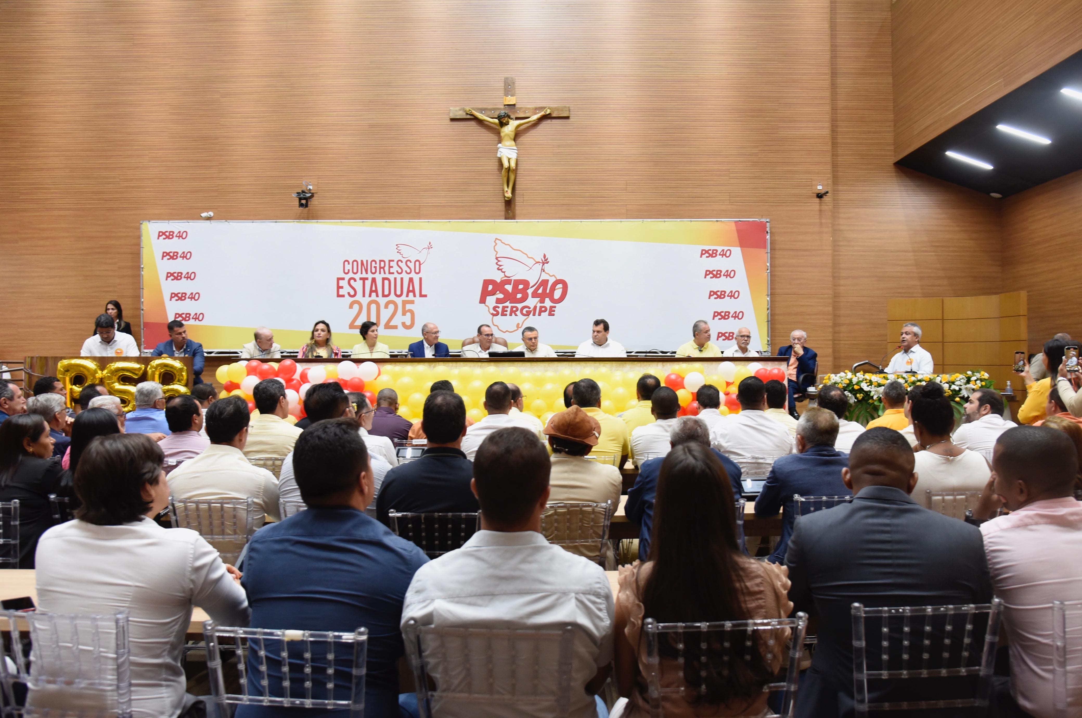 “Ser socialista é entender que a política existe para mudar a vida daqueles que mais precisam”, declara Elber em convenção do PSB Sergipe  