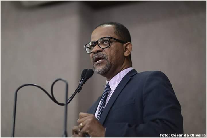 “Servidor com o salário em dia reflete na boa qualidade do serviço prestado”, garante Bittencourt