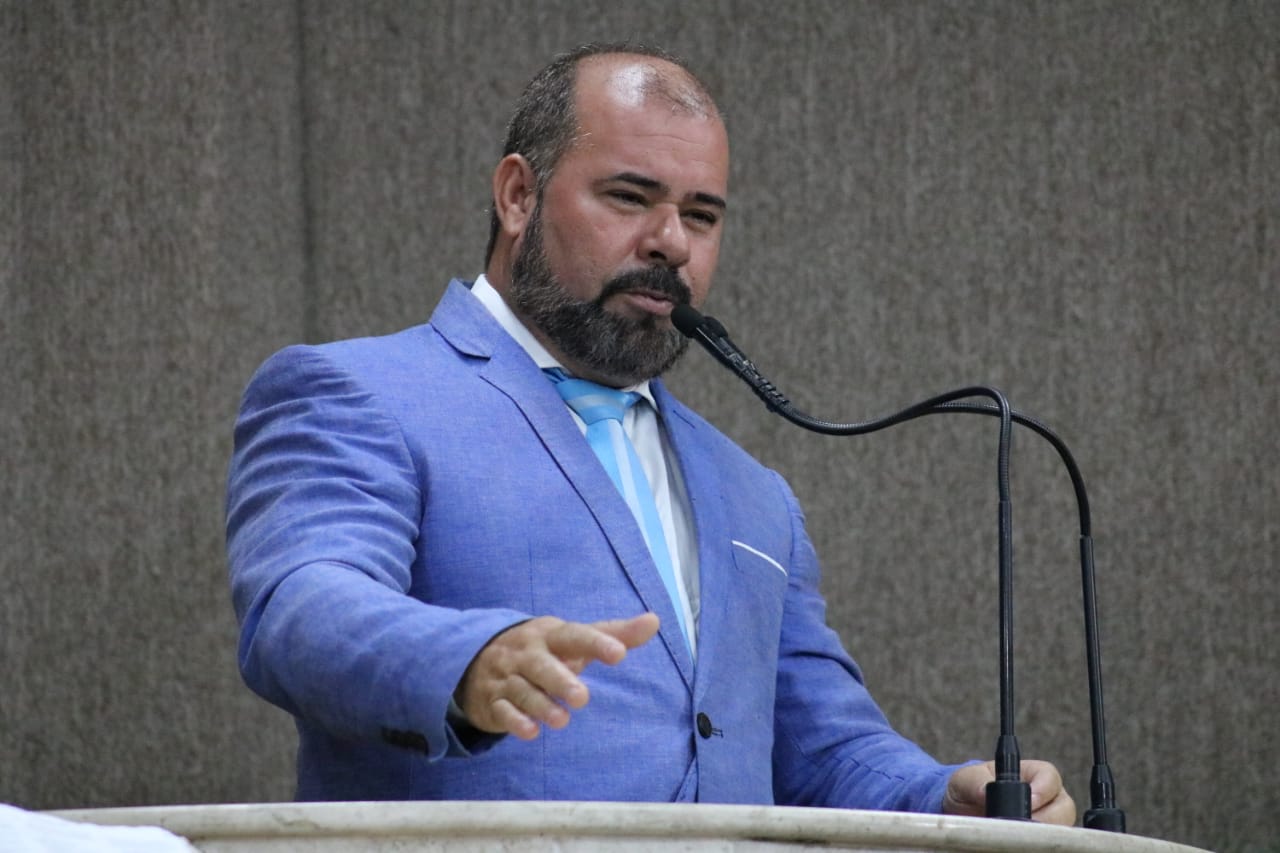 “Servidores públicos não são parasitas”, diz vereador Isac