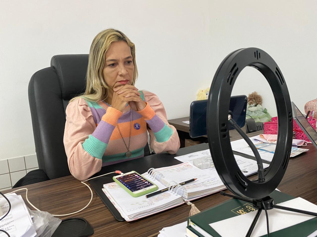 “Todo dia é um capítulo diferente na novela da oncologia em Sergipe”, afirma Sheyla Galba ao relatar problemas