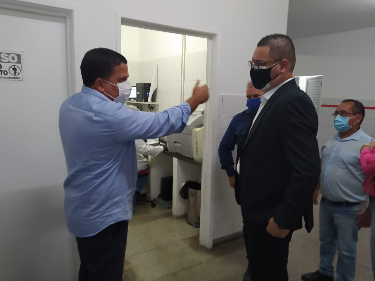 “Uma verdadeira zona de guerra contra a Covid”, diz Eduardo Lima sobre alas com pacientes intubados