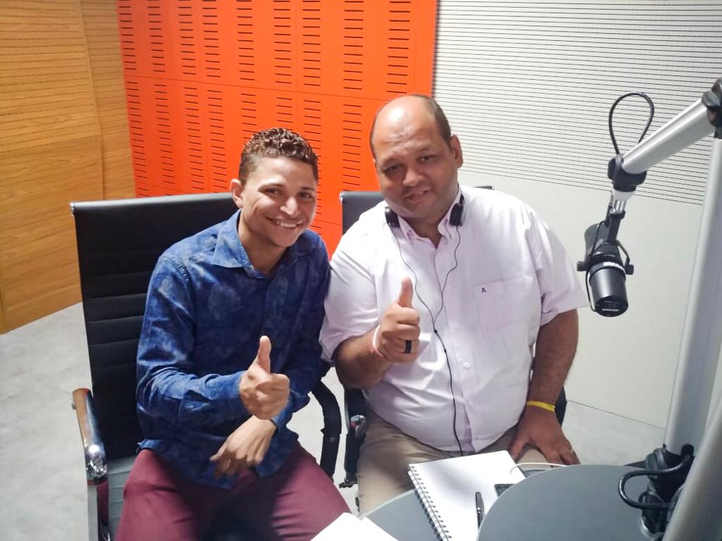 “Vou continuar lutando pela população carente”, afirma Palhaço Soneca durante entrevista ao Jornal da Fan