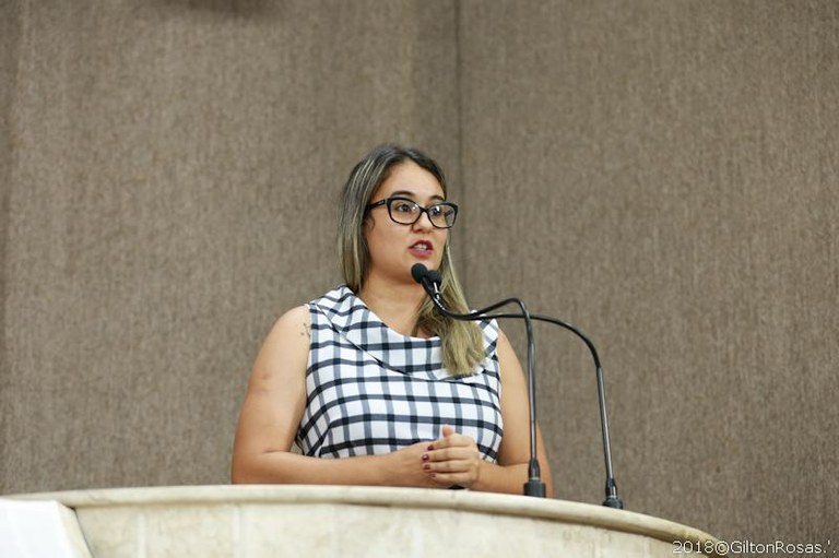 A bandidagem está tomando conta de Aracaju, alerta Kitty Lima