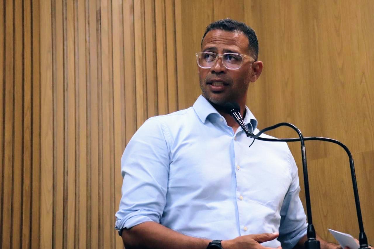 Sargento Byron reforça apoio a pacientes com doenças raras