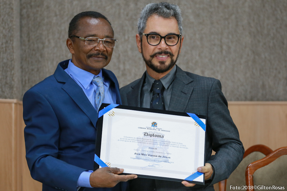 Alex Max recebe Título de Cidadania Aracajuana 