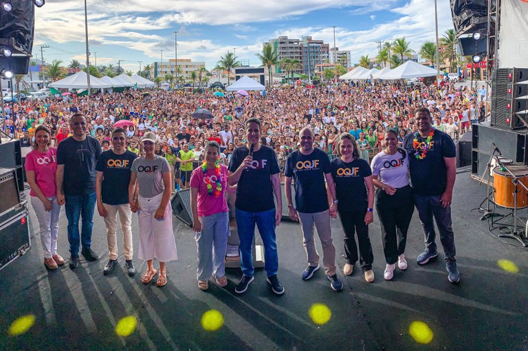 Alex Melo comemora sucesso do Luau da Força Jovem Universal em Aracaju