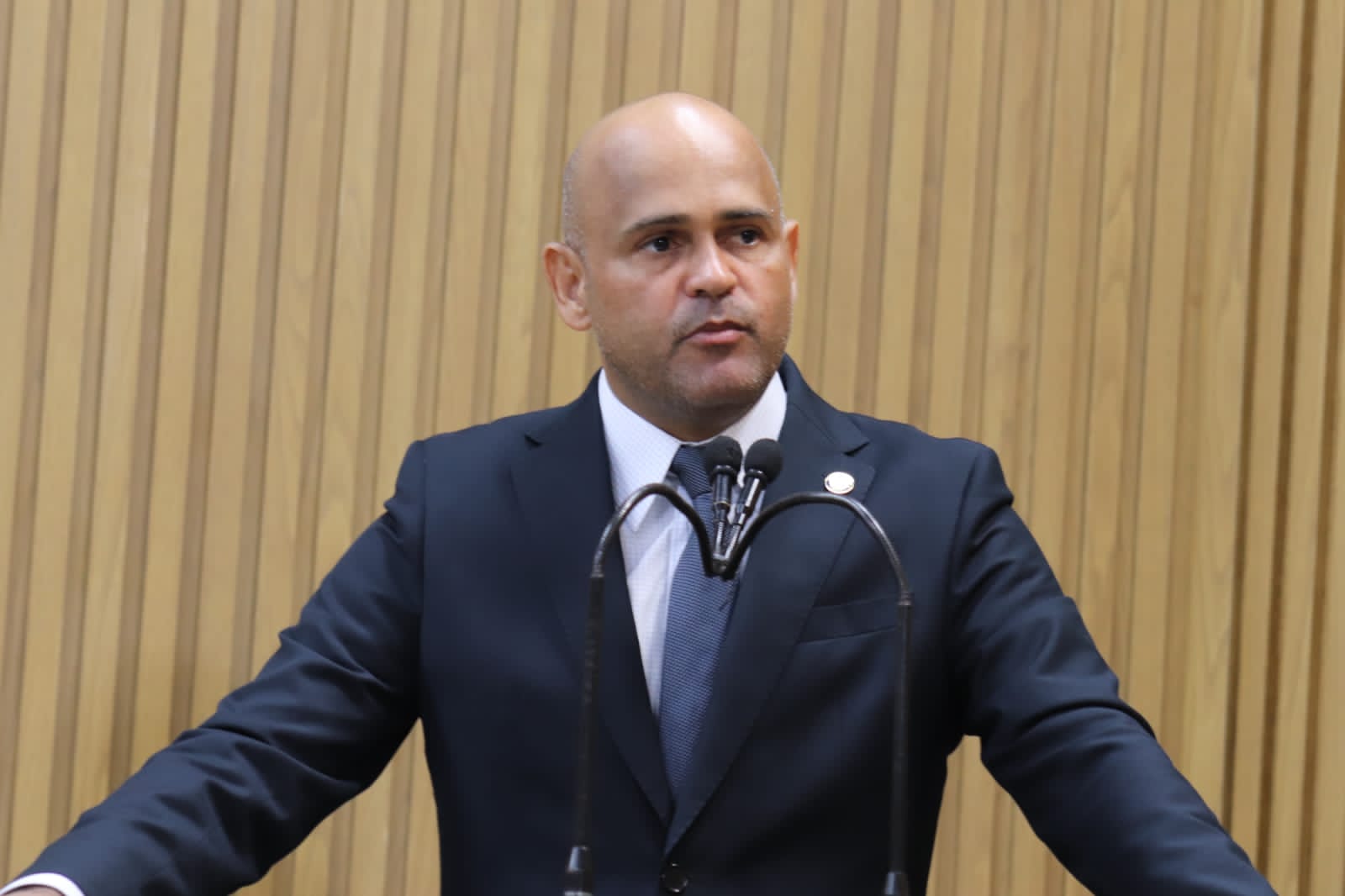 Alex Melo lamenta situação de moradores do Pantanal atingidos pela chuva e parabeniza acolhimento da Assistência Social