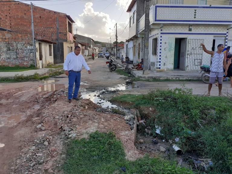 Américo atende comunidades e leva demandas aos órgãos responsáveis