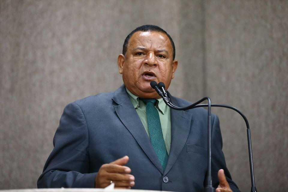 Américo cobra SMTT por sinalização do Canal Beira-Mar