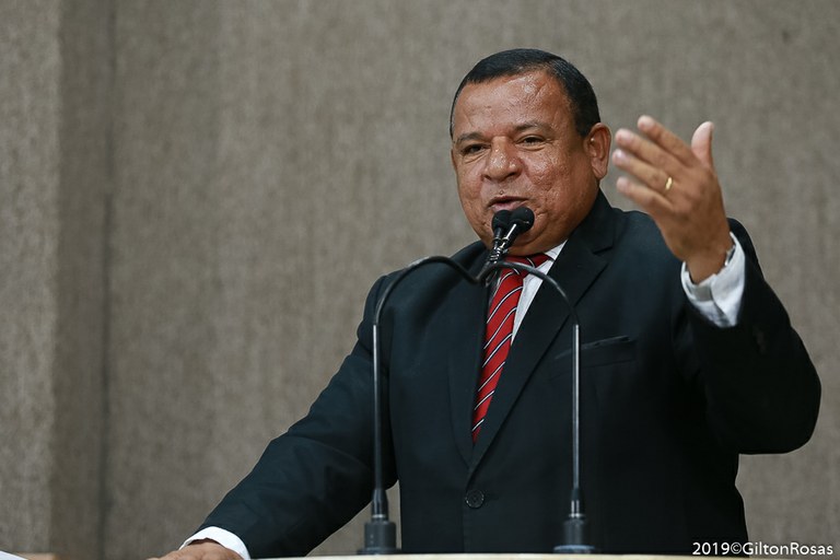 Américo de Deus agradece a realização de Ação Comunitária no Porto Dantas