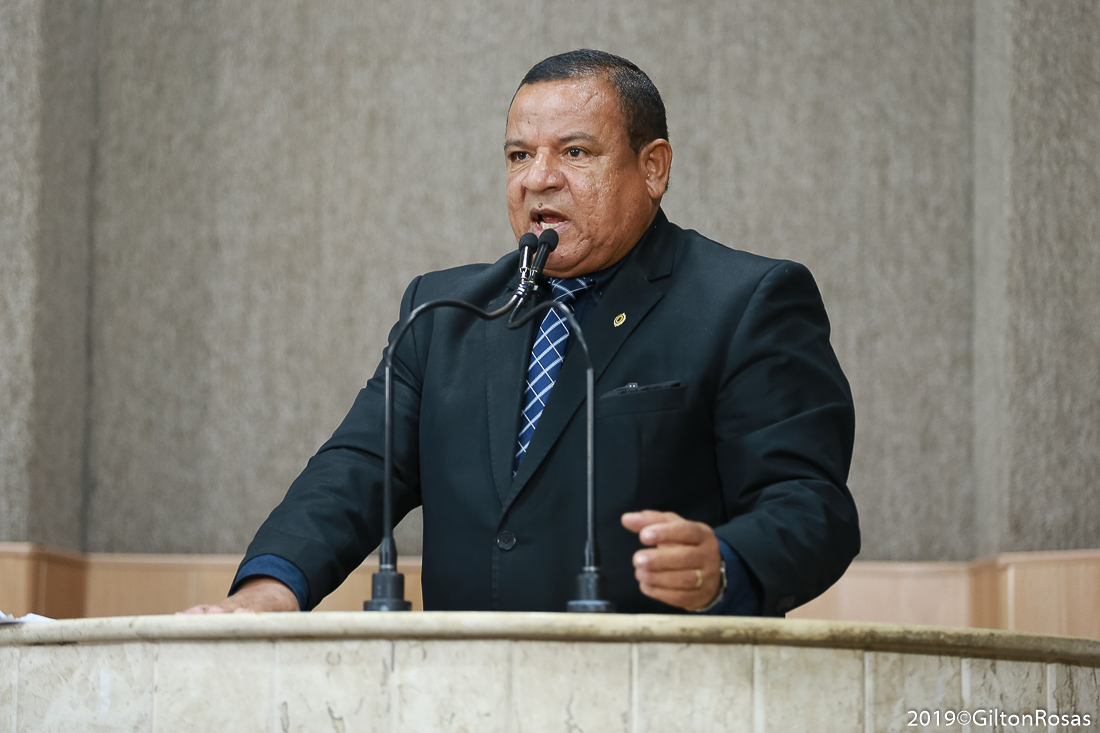  Américo de Deus agradece Emsurb pelas obras do bairro Marivan 