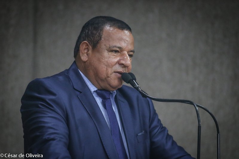 Américo de Deus cobra campanha educativa da Deso