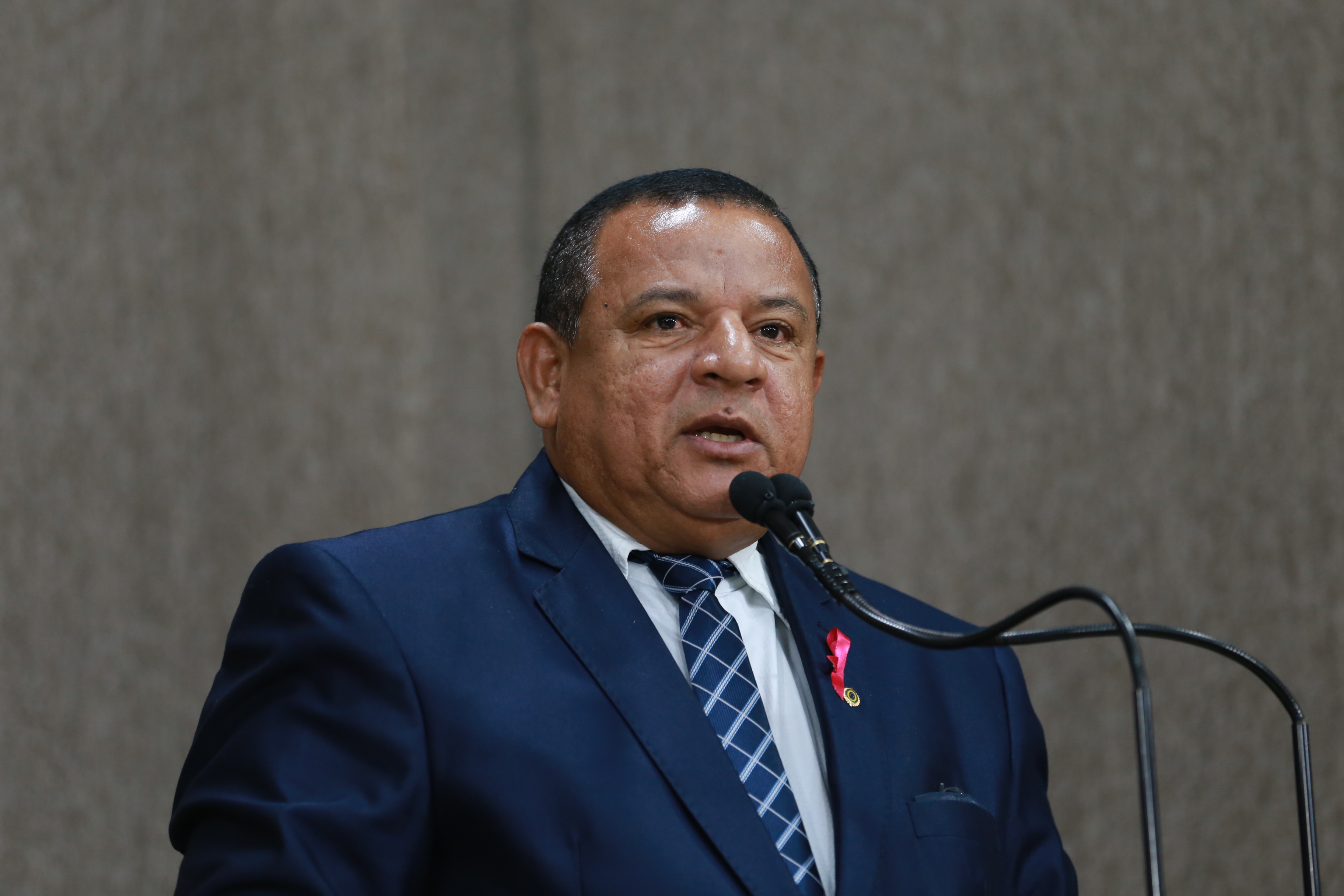 Américo de Deus cobra demandas da população aracajuana 