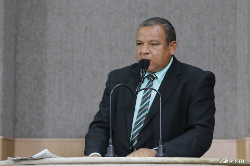 Américo de Deus cobra do Secretário Municipal da Saúde negociação com Sindimed