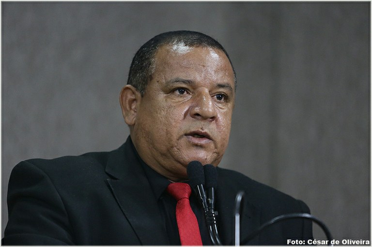 Américo de Deus cobra melhorias dos canais de Aracaju e fala sobre Forró Caju