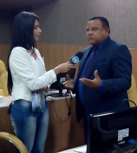 Américo de Deus concede entrevista a Tv Câmara e lamenta situação dos hospitais filantrópicos