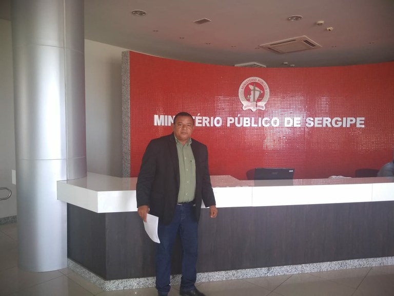 Américo de Deus denuncia no Ministério Público o abandono da Orla do Porto Dantas