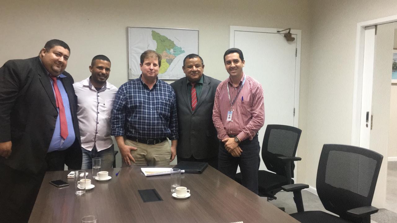 Américo de Deus e Cabo Didi cobram da Deso providências para tirar da lama a comunidade do Recanto da Paz