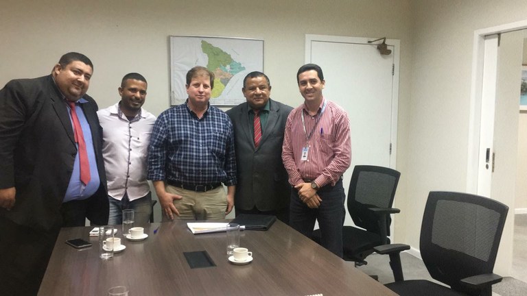 Américo de Deus e Cabo Didi cobram da Deso providências para tirar da lama a comunidade do Recanto da Paz