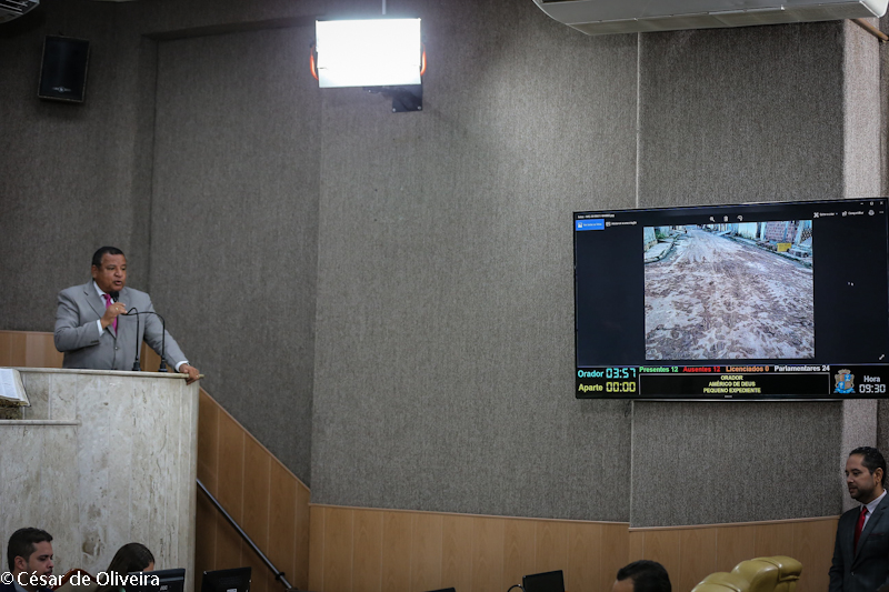 Américo de Deus fala sobre alagamentos no Coqueiral 